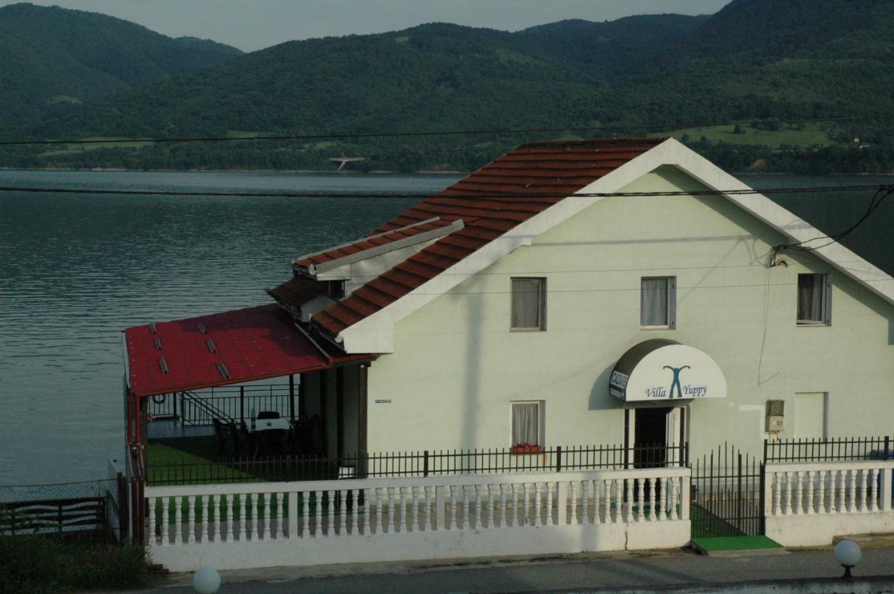 Ferienwohnung Casa Yuppy Du Ieşelniţa Exterior foto