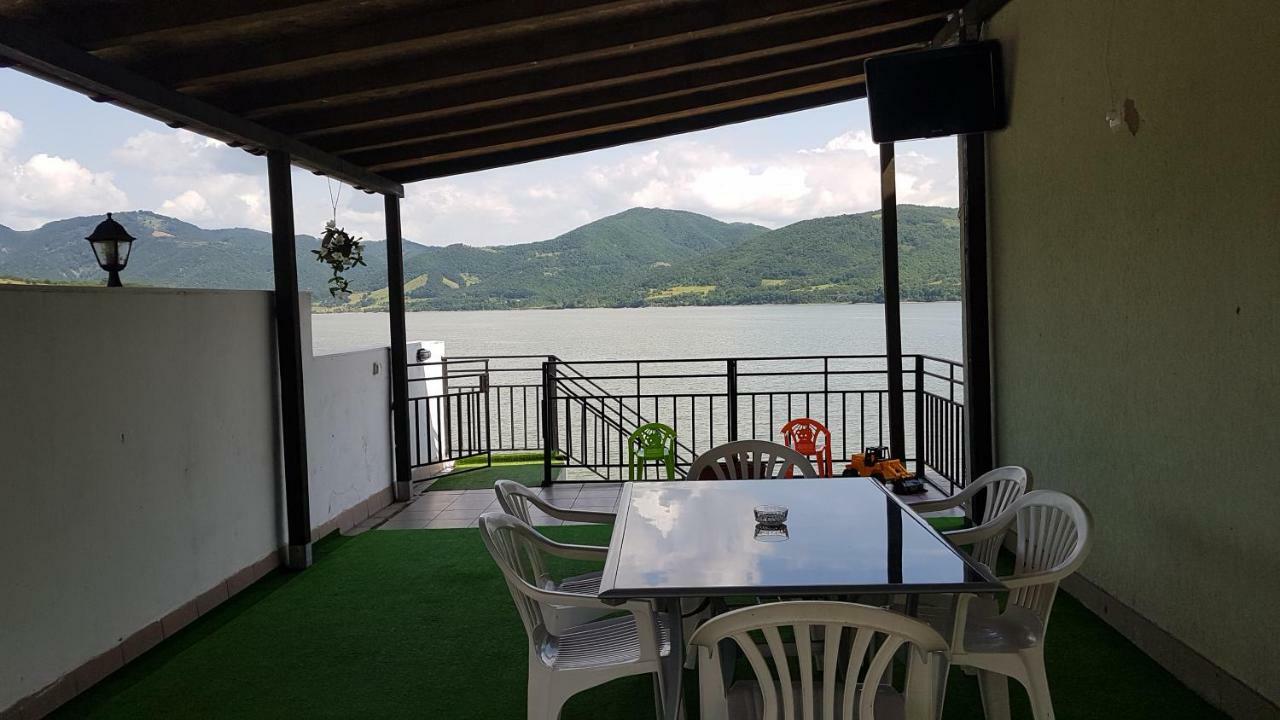 Ferienwohnung Casa Yuppy Du Ieşelniţa Exterior foto